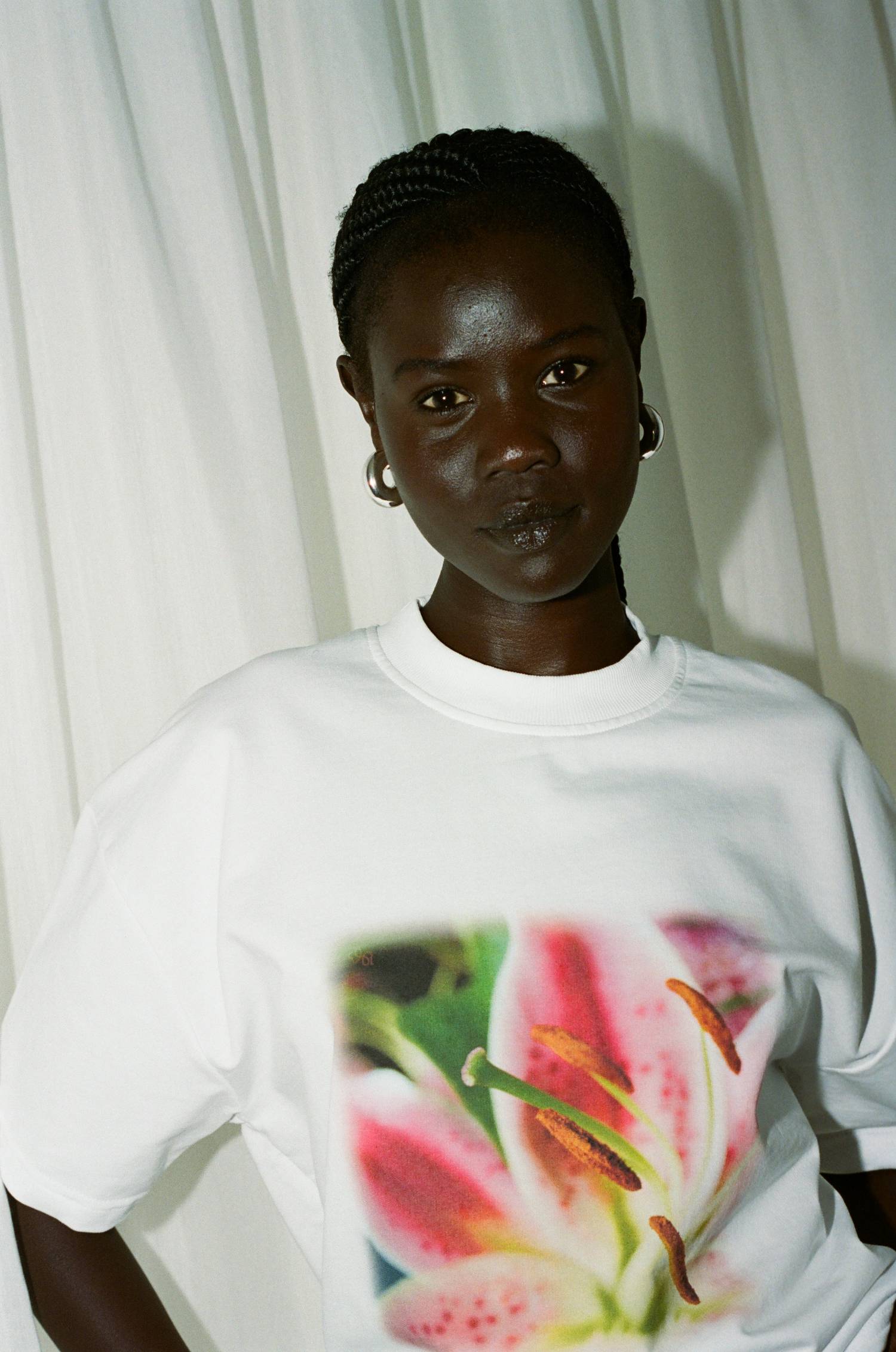 Oversized Tee | Zoomed Lily Floral
